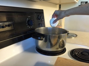 Boiling the dough balls
